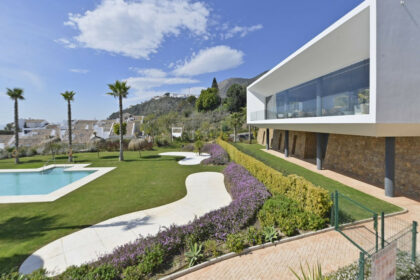 538a4d48ca0173cc031b2d81481e8065 - 31