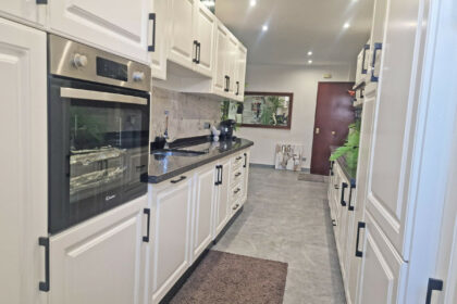 53b6a94c1b66a2a72204f22445023909 - 14