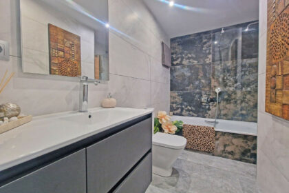 53b6a94c1b66a2a72204f22445023909 - 22