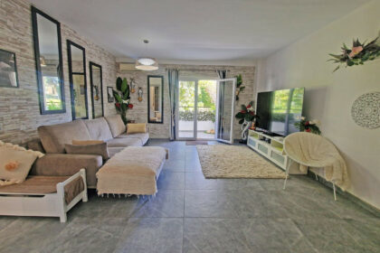 53b6a94c1b66a2a72204f22445023909 - 28