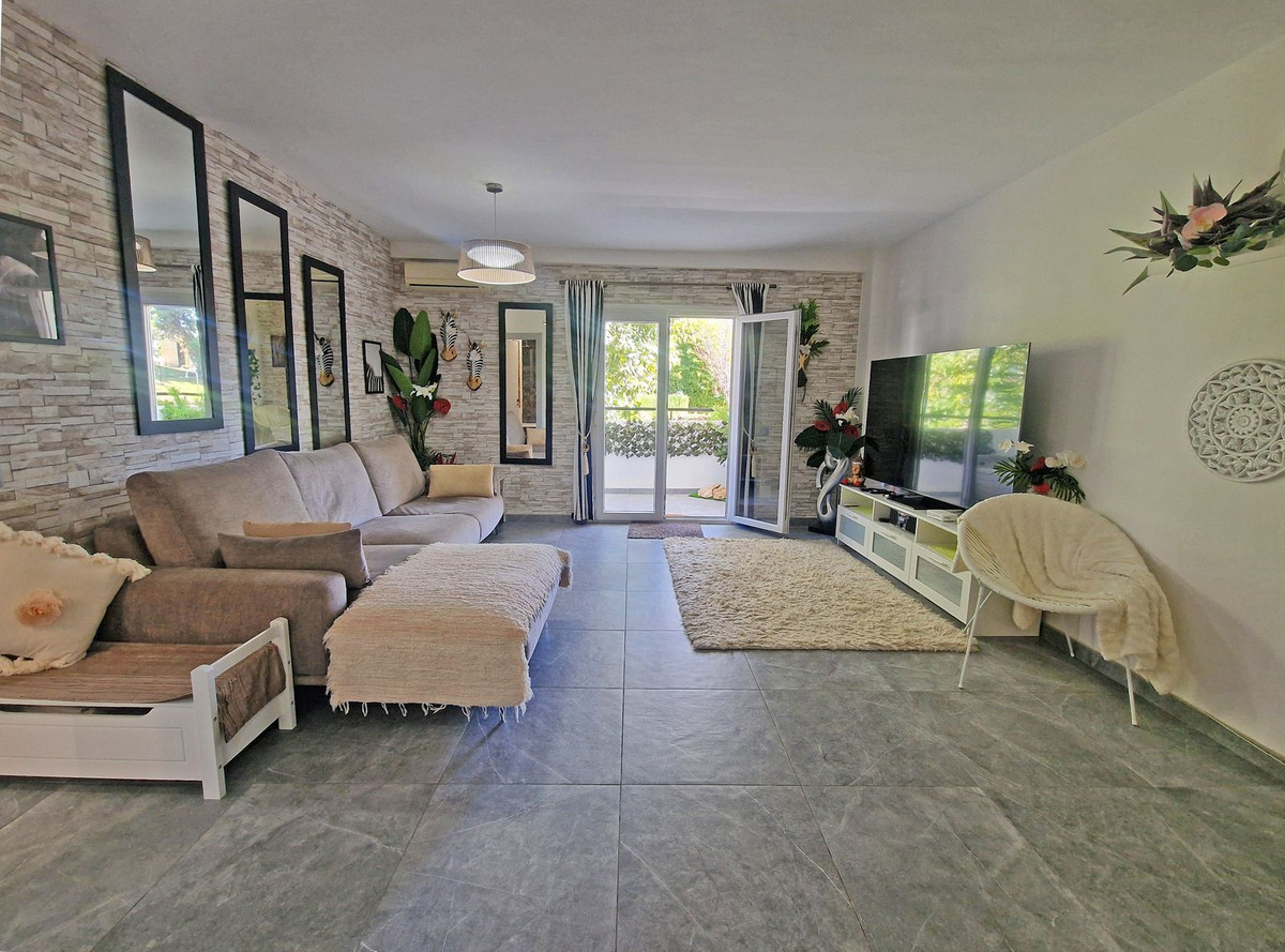 53b6a94c1b66a2a72204f22445023909 - 28