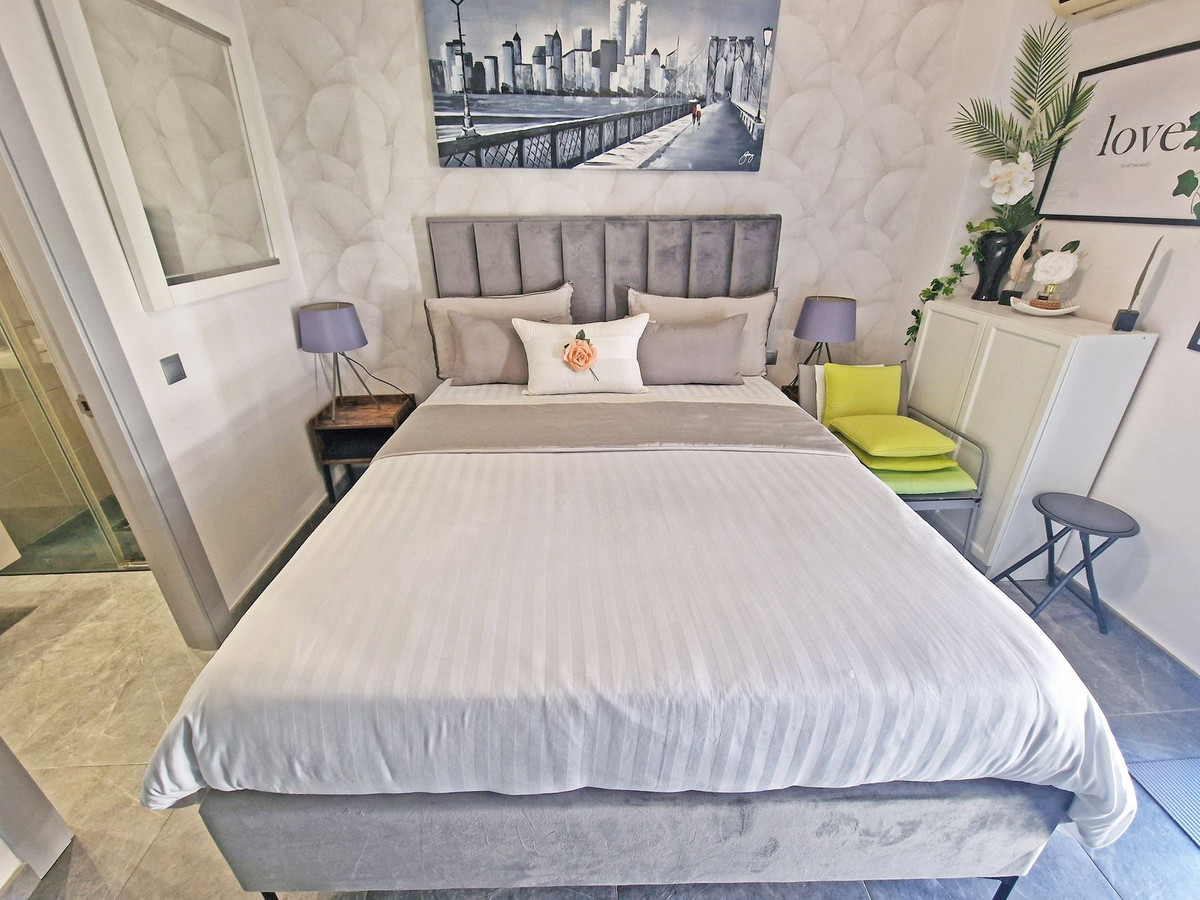 53b6a94c1b66a2a72204f22445023909 - 32