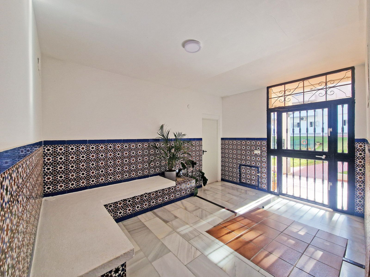 53b6a94c1b66a2a72204f22445023909 - 37