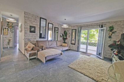 53b6a94c1b66a2a72204f22445023909 - 7