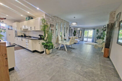 53b6a94c1b66a2a72204f22445023909 - 9