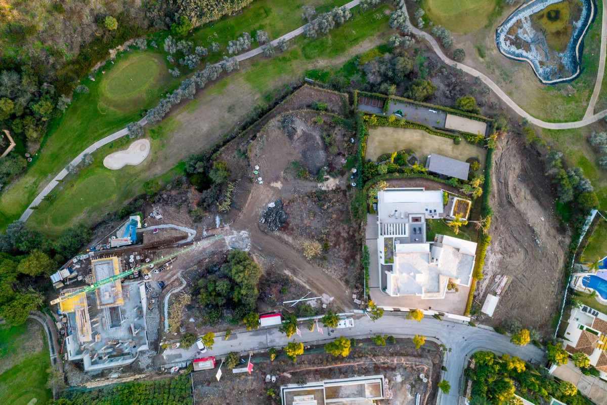 53d37263fc77f4293226585aa7deb8e8 - 3