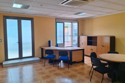 53efa9e88a70325fbd9cf93dfecdc963 - 2