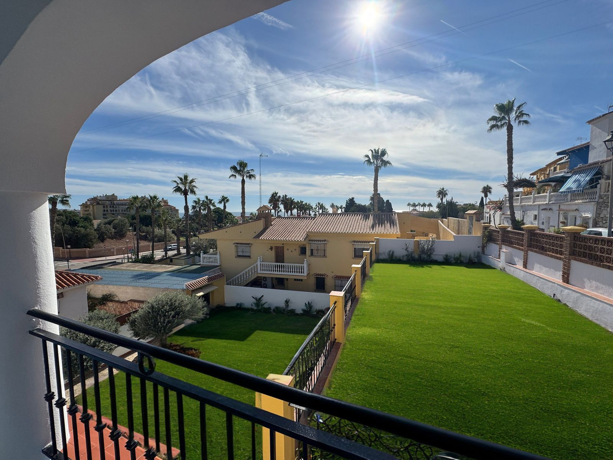 5594df92aace58b1661a5501419e699b - 1