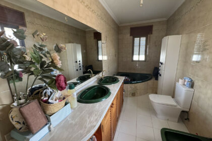 5594df92aace58b1661a5501419e699b - 16