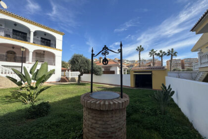 5594df92aace58b1661a5501419e699b - 2