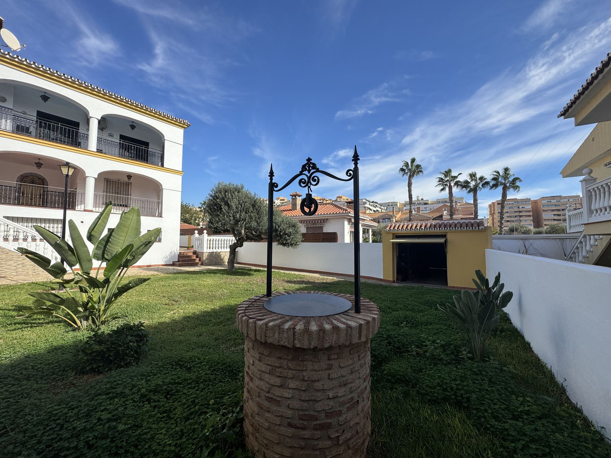 5594df92aace58b1661a5501419e699b - 2