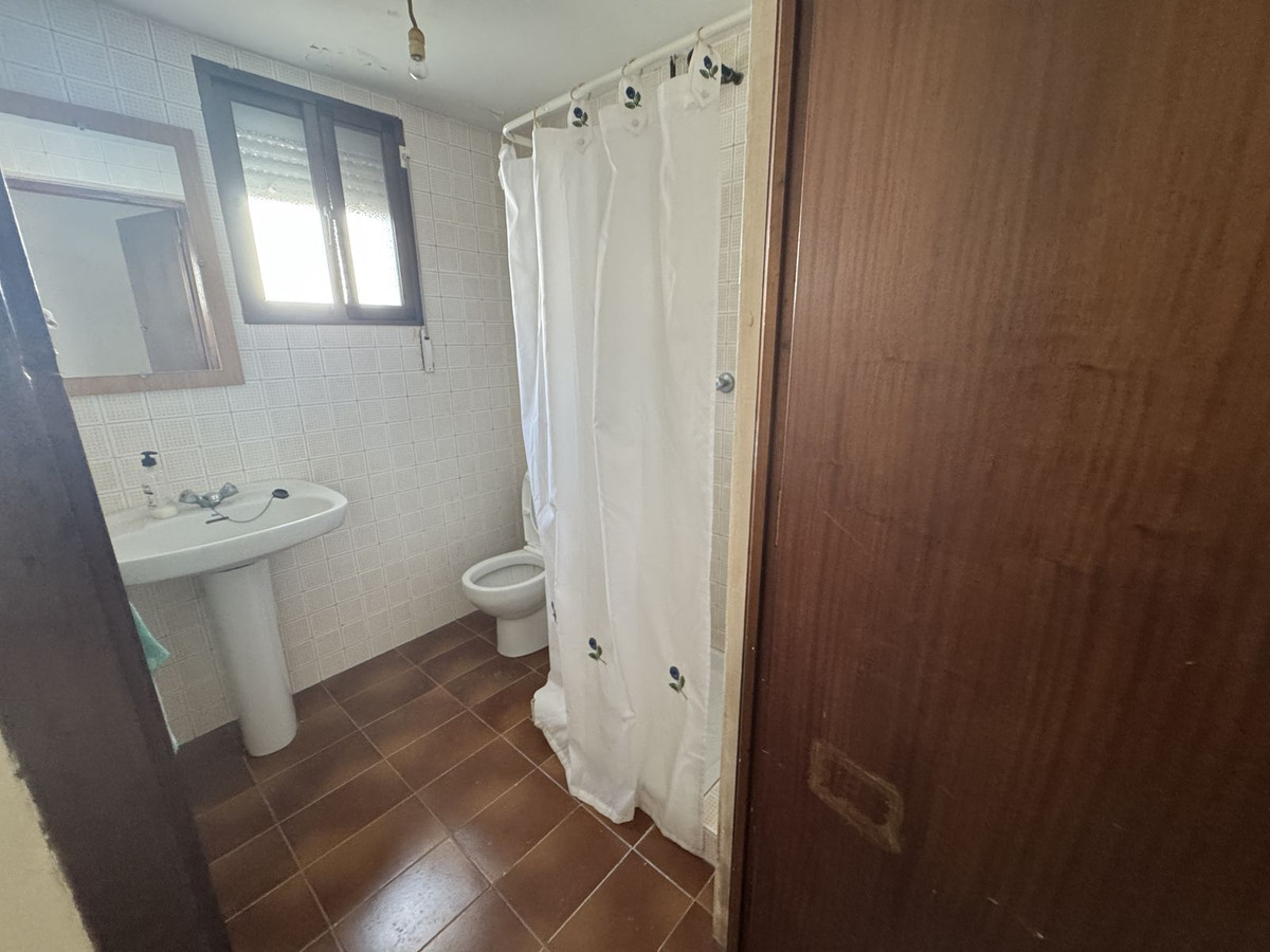 5594df92aace58b1661a5501419e699b - 23