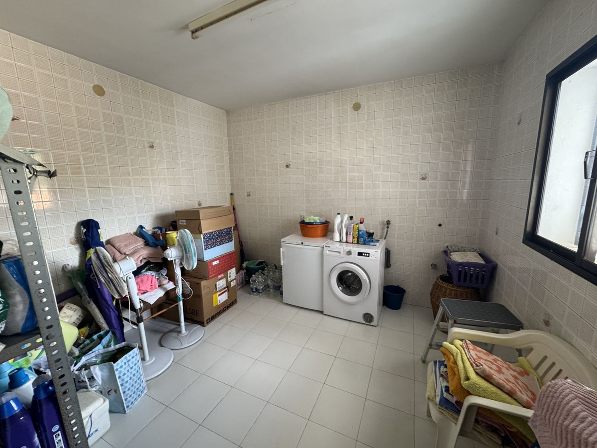 5594df92aace58b1661a5501419e699b - 24