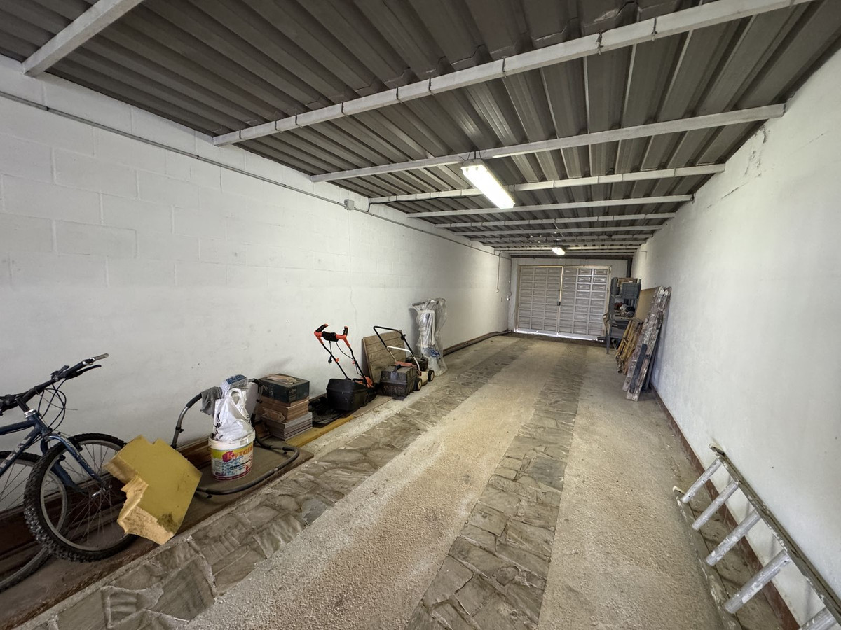 5594df92aace58b1661a5501419e699b - 30