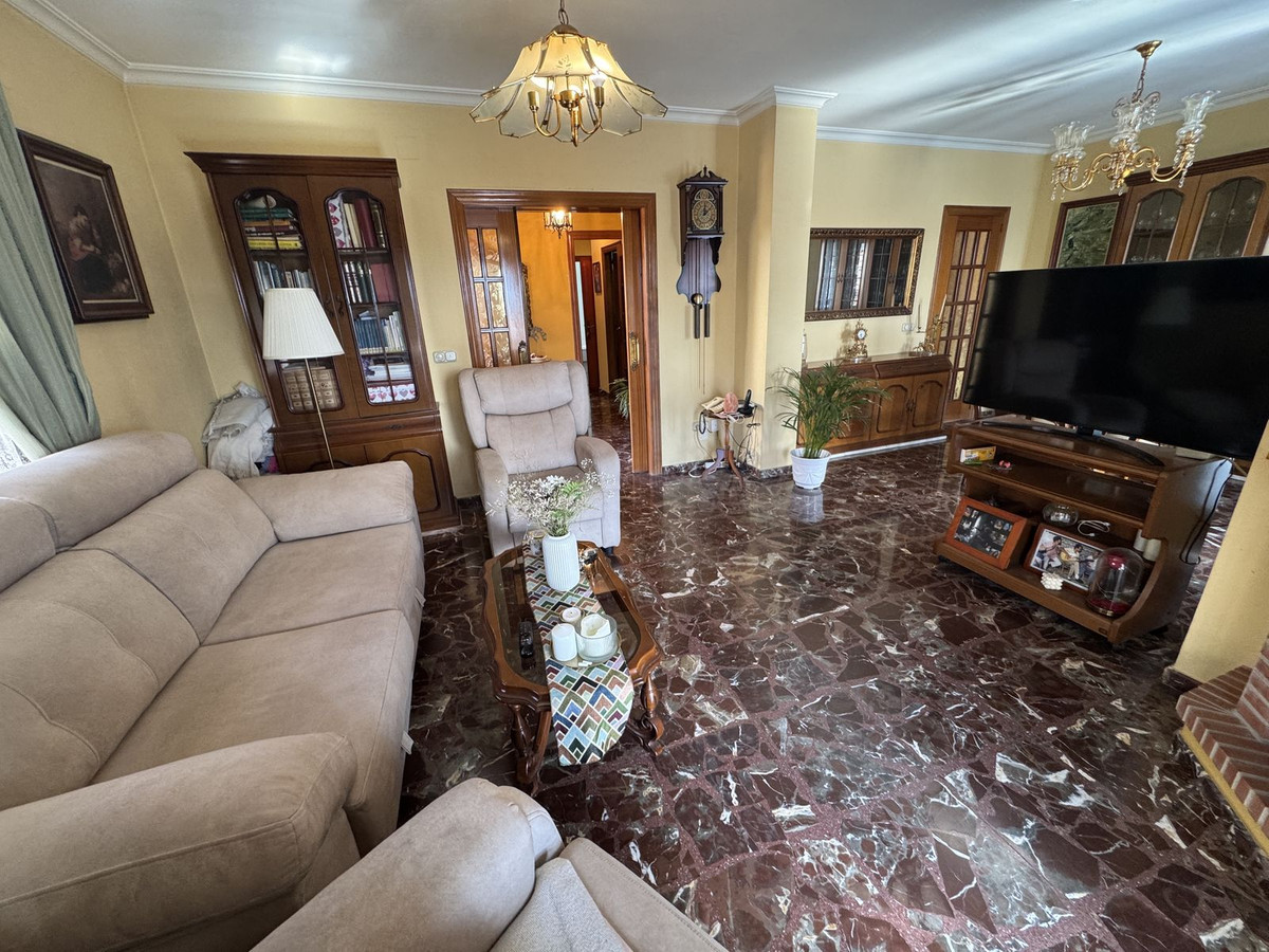 5594df92aace58b1661a5501419e699b - 6