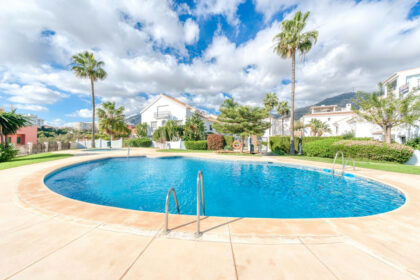 562c0030bc4872a14a7d8acc00715a63 - 2