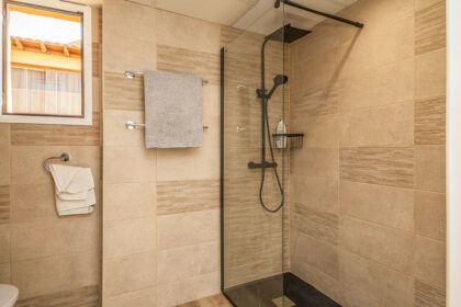 566b2988cf47405e0c8ede509ffed354 - 9