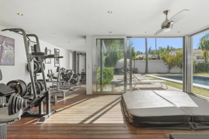 56b49f05e45af3ccbbea42f1c085aa98 - 24