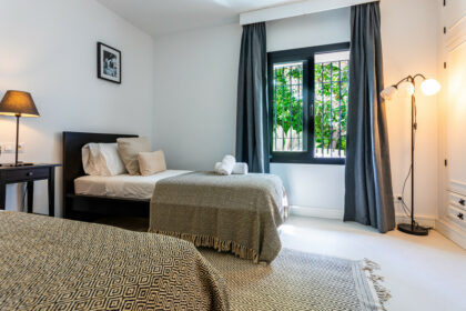 5769b89e5eb6f1aac6d4e46632ecc971 - 18