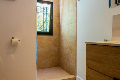 5769b89e5eb6f1aac6d4e46632ecc971 - 19