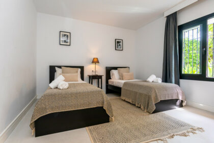 5769b89e5eb6f1aac6d4e46632ecc971 - 23