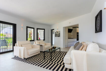 5769b89e5eb6f1aac6d4e46632ecc971 - 26