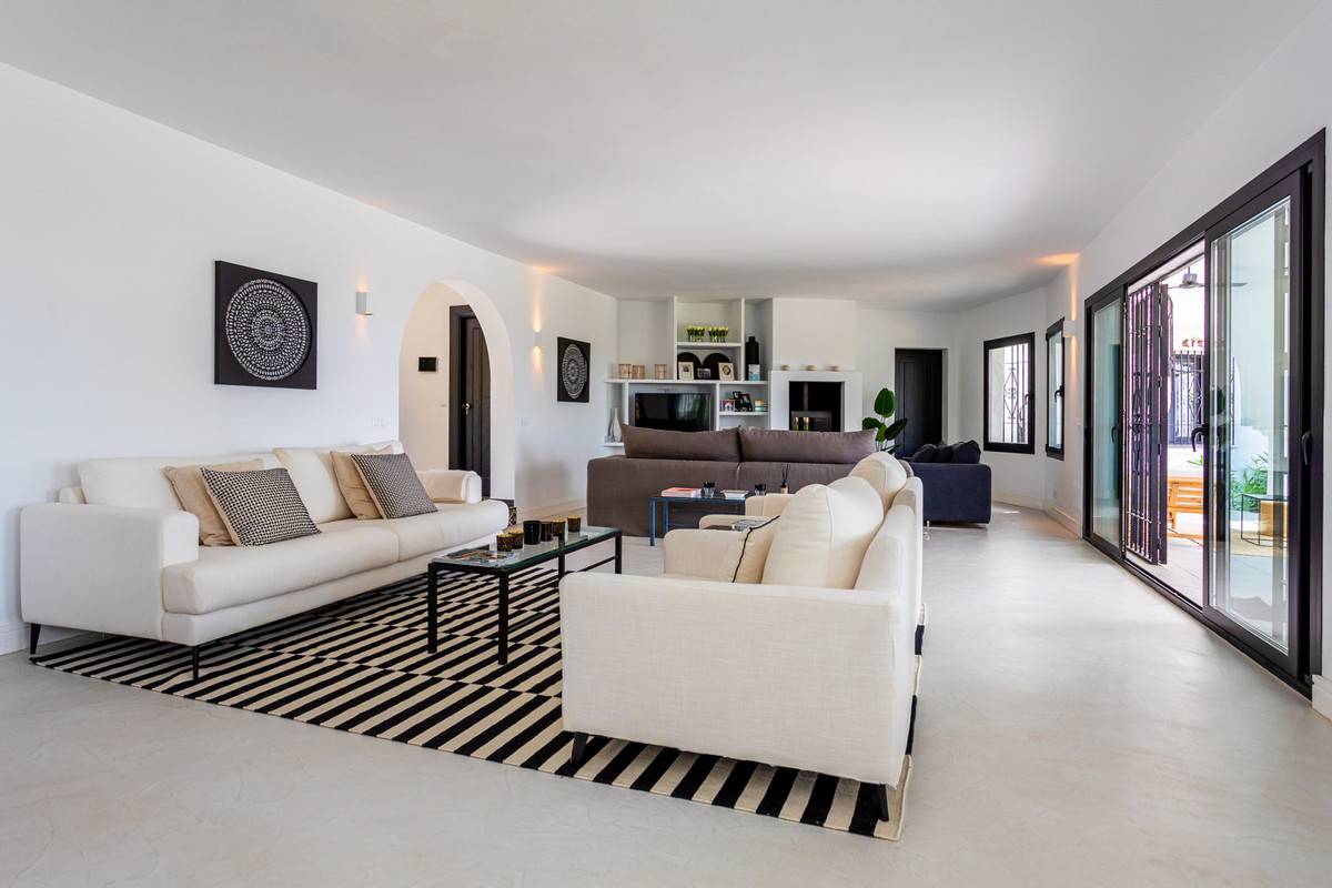 5769b89e5eb6f1aac6d4e46632ecc971 - 30