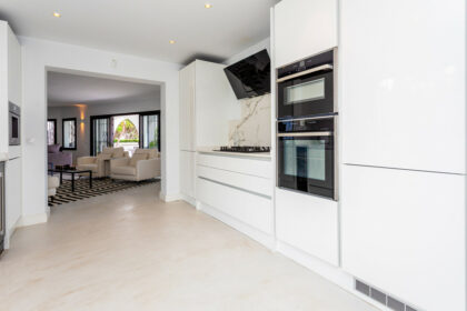 5769b89e5eb6f1aac6d4e46632ecc971 - 31