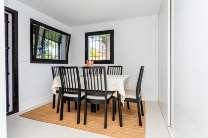 5769b89e5eb6f1aac6d4e46632ecc971 - 32