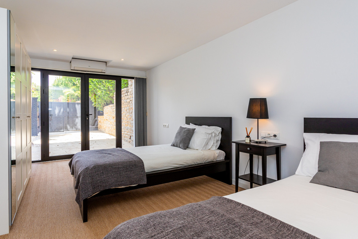 5769b89e5eb6f1aac6d4e46632ecc971 - 34