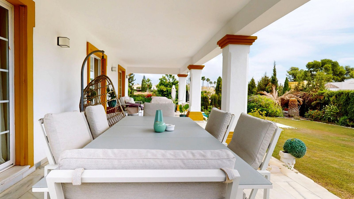 57a0a8a1285aaf8088931278dcbff903 - 11