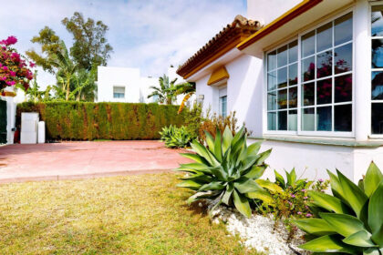 57a0a8a1285aaf8088931278dcbff903 - 15