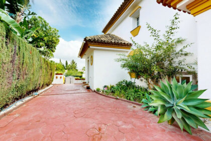 57a0a8a1285aaf8088931278dcbff903 - 16