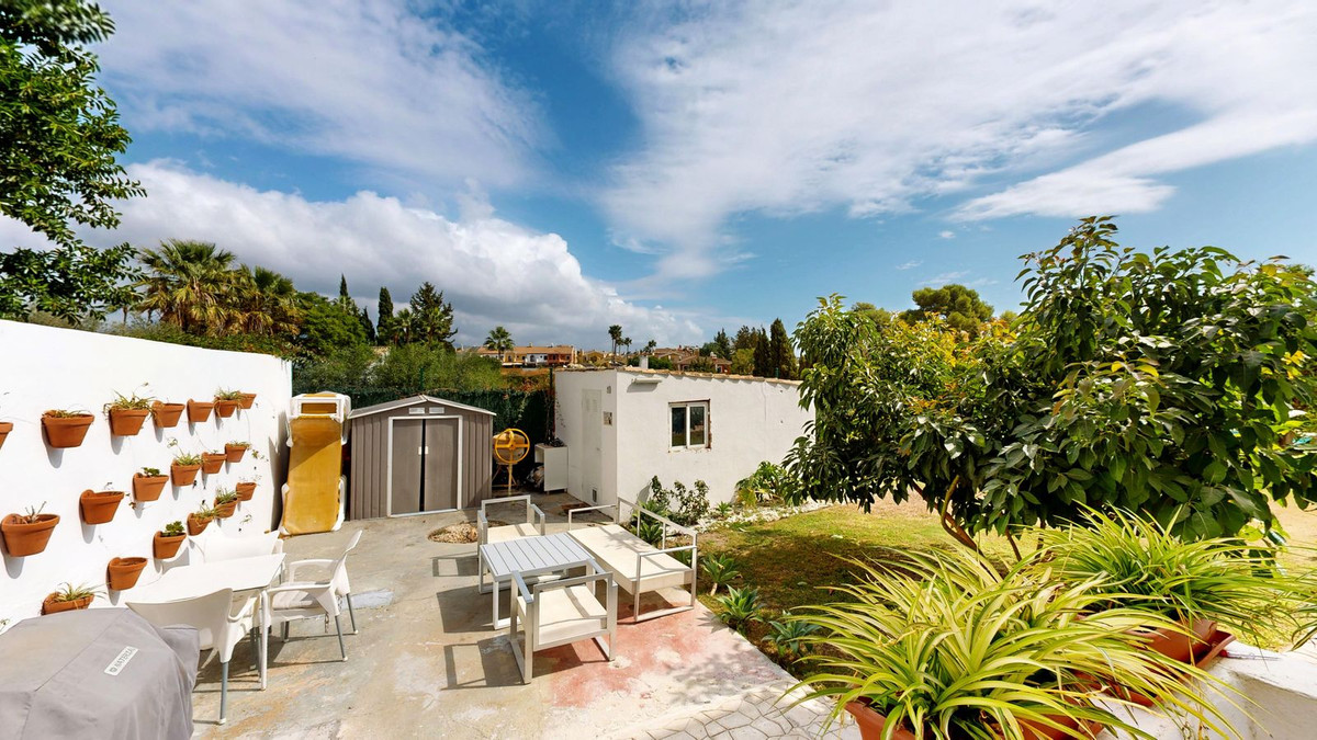 57a0a8a1285aaf8088931278dcbff903 - 18