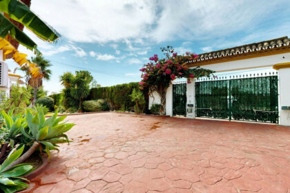 57a0a8a1285aaf8088931278dcbff903 - 19