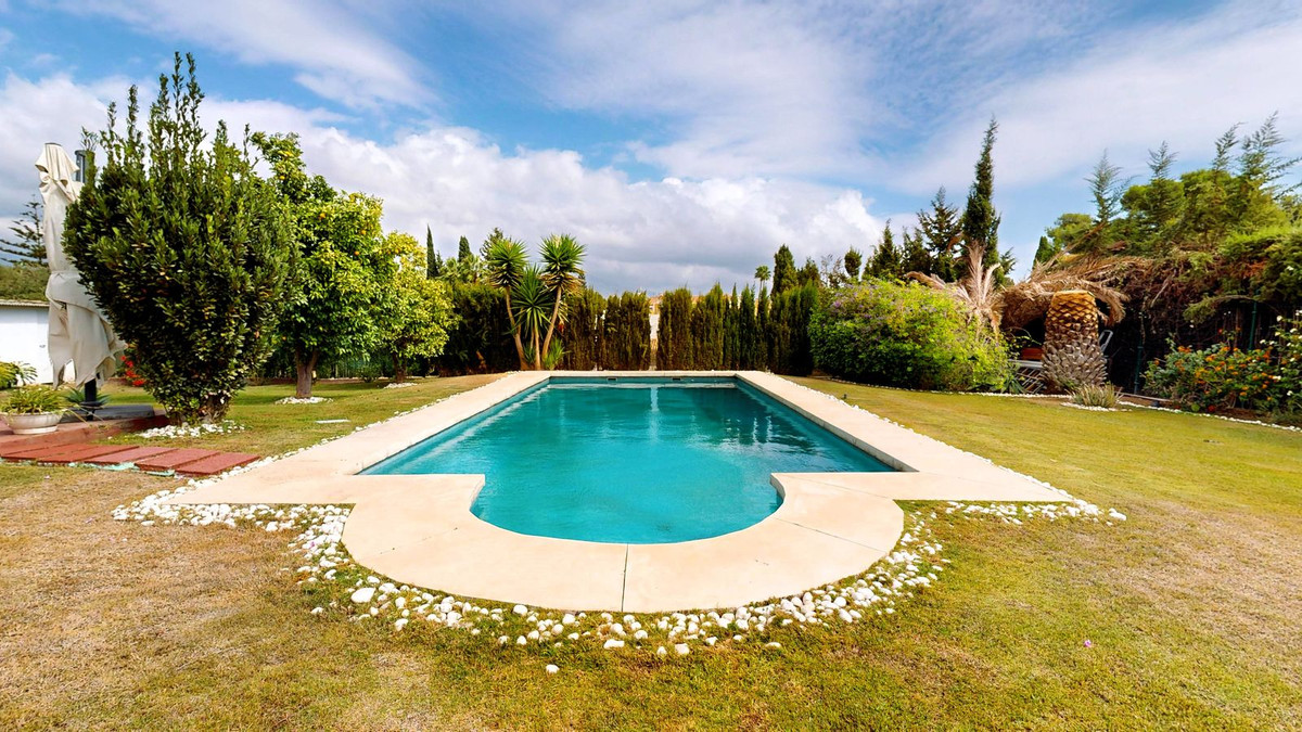 57a0a8a1285aaf8088931278dcbff903 - 4