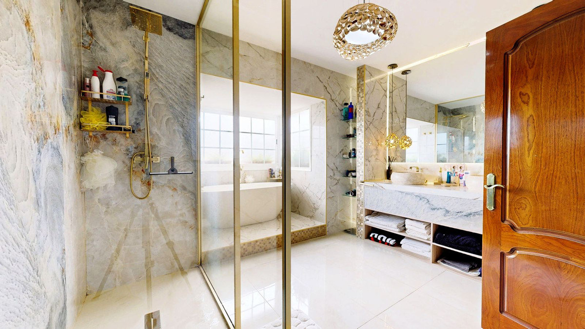 57a0a8a1285aaf8088931278dcbff903 - 44