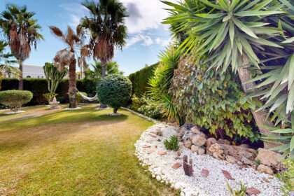 57a0a8a1285aaf8088931278dcbff903 - 75