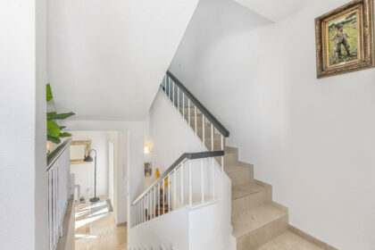 57cc66e1cbd61daeb51aa3dc86e5b76f - 10