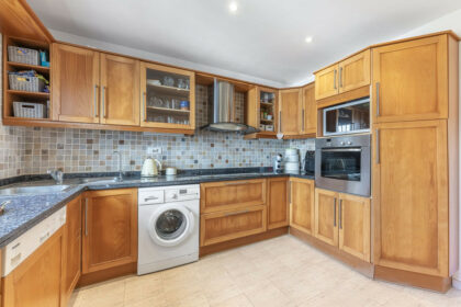 57cc66e1cbd61daeb51aa3dc86e5b76f - 3