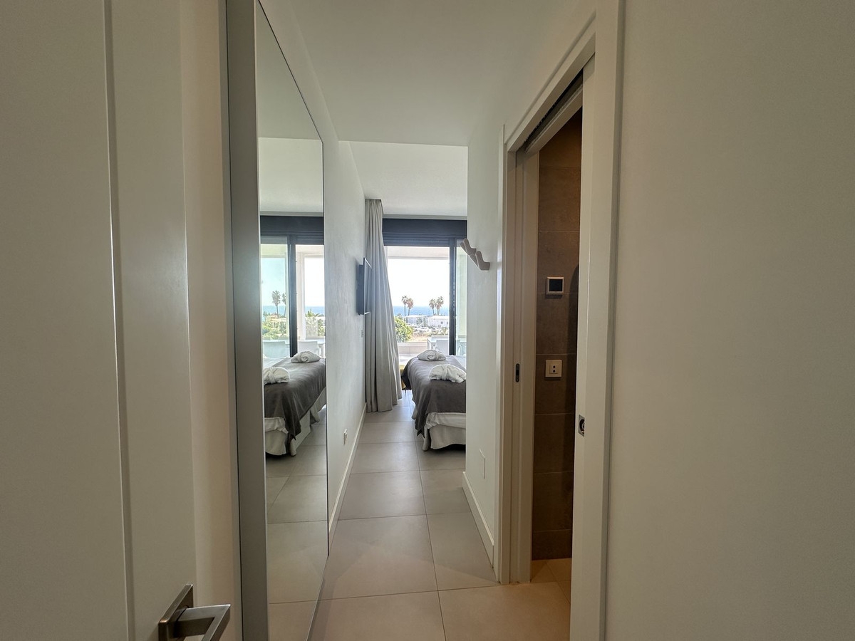 58a02dba8ad3c6fa12ec830199ac8768 - 18