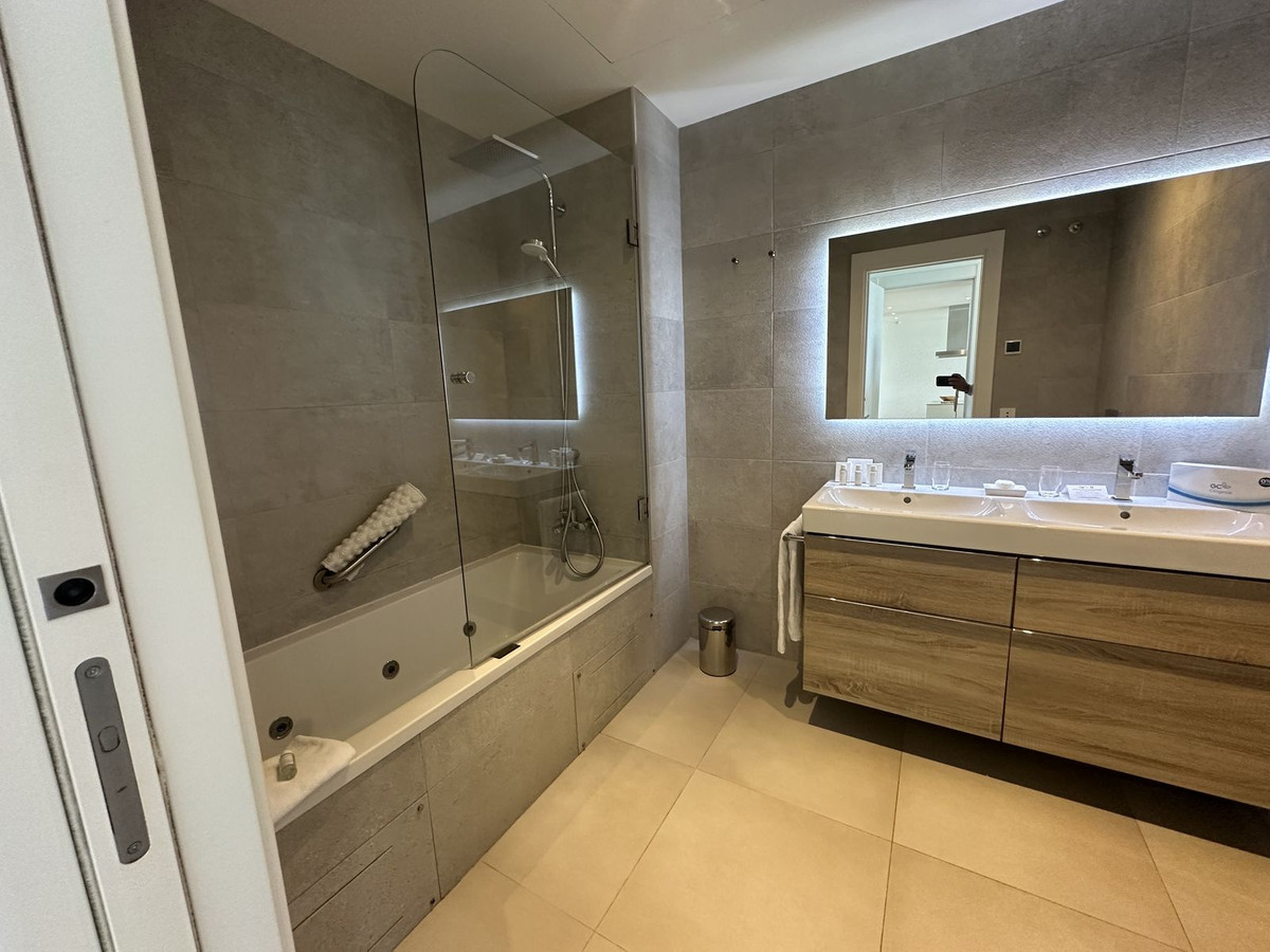 58a02dba8ad3c6fa12ec830199ac8768 - 22