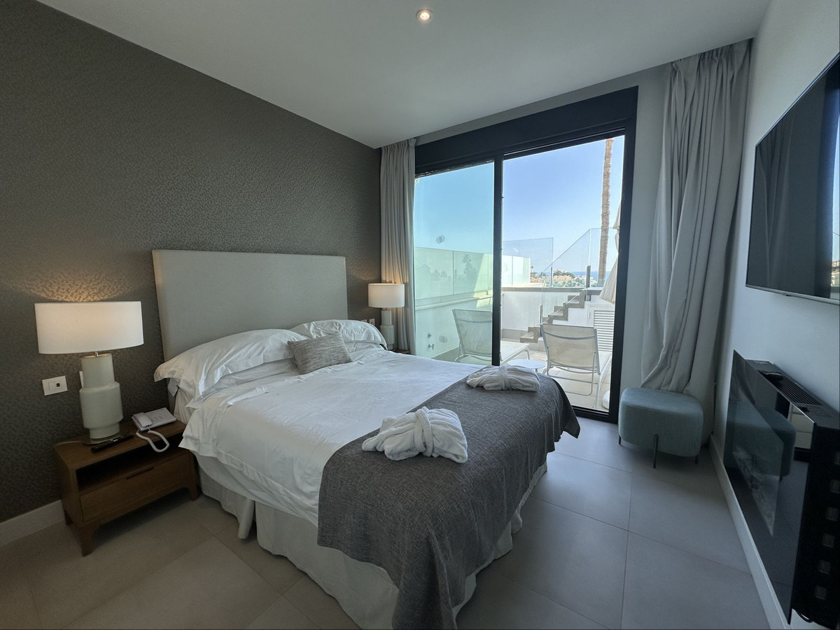 58a02dba8ad3c6fa12ec830199ac8768 - 24