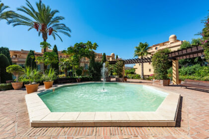 58cec7898d13934b43efd38f4536f3ab - 17