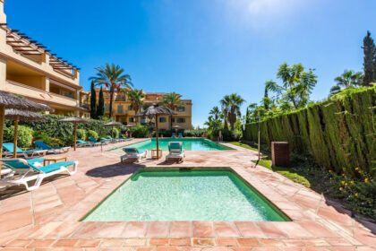 58cec7898d13934b43efd38f4536f3ab - 19