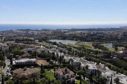 58cec7898d13934b43efd38f4536f3ab - 22