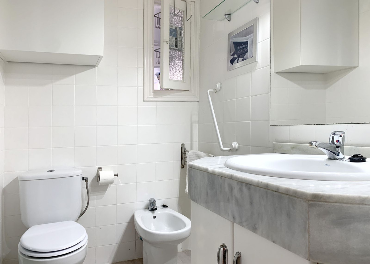 5920a51d1b1c214e87a7117a117023a4 - 16