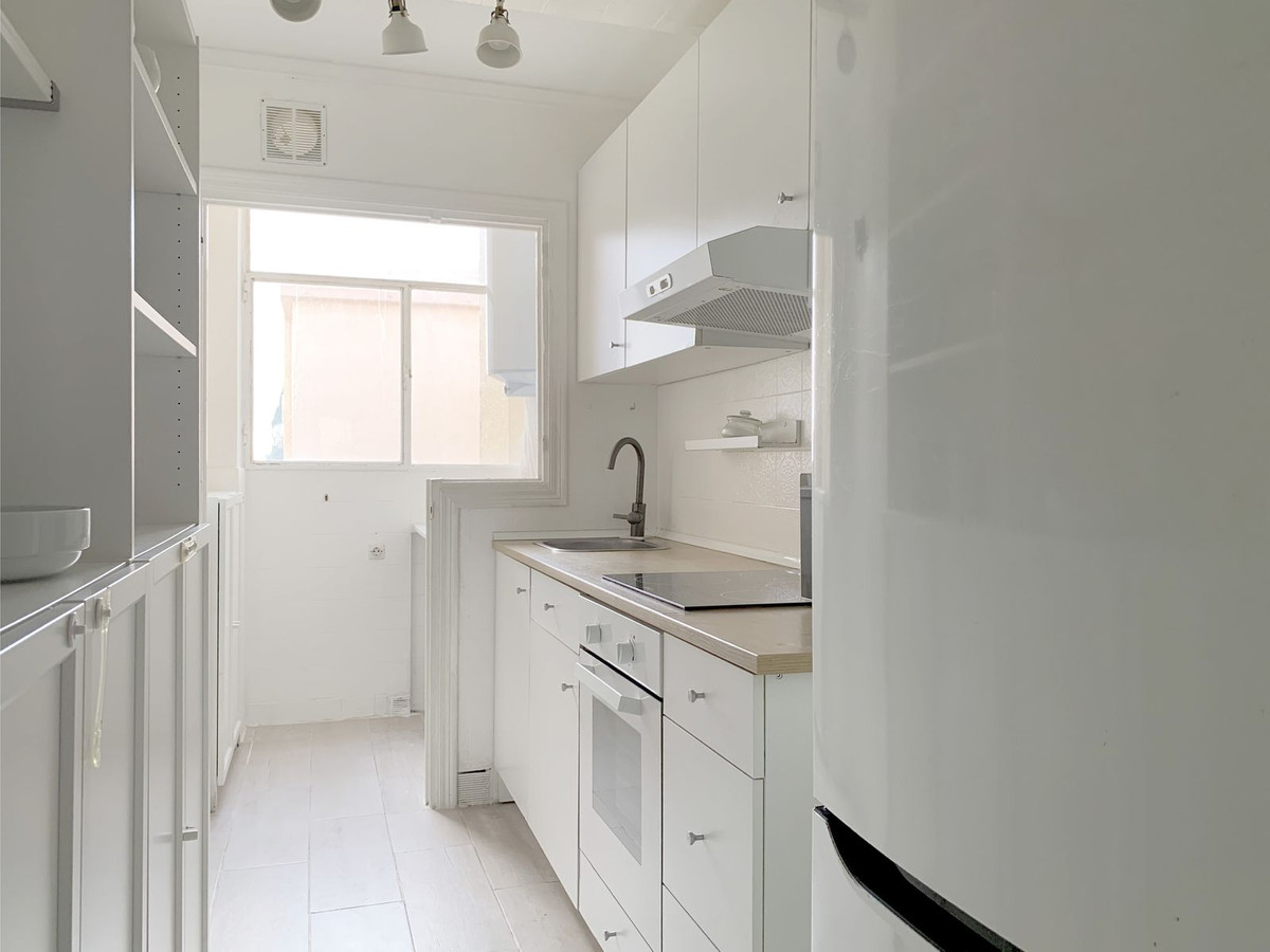 5920a51d1b1c214e87a7117a117023a4 - 9