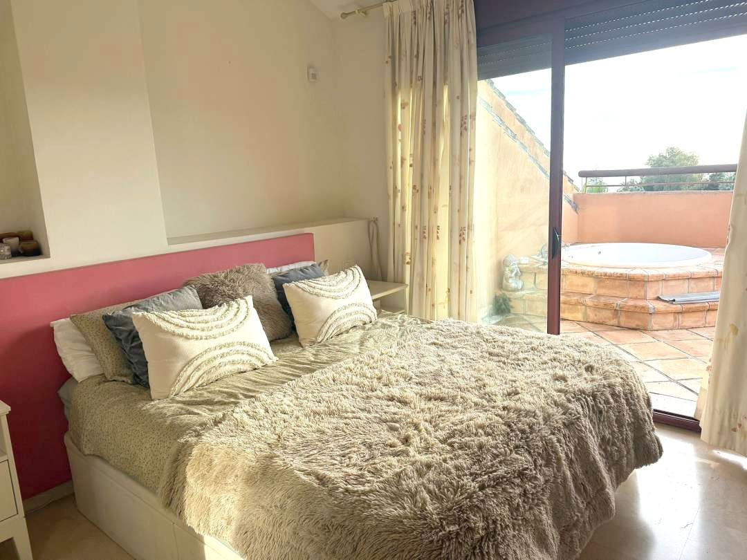 59352731769307fb01aaf18d64a879da - 18