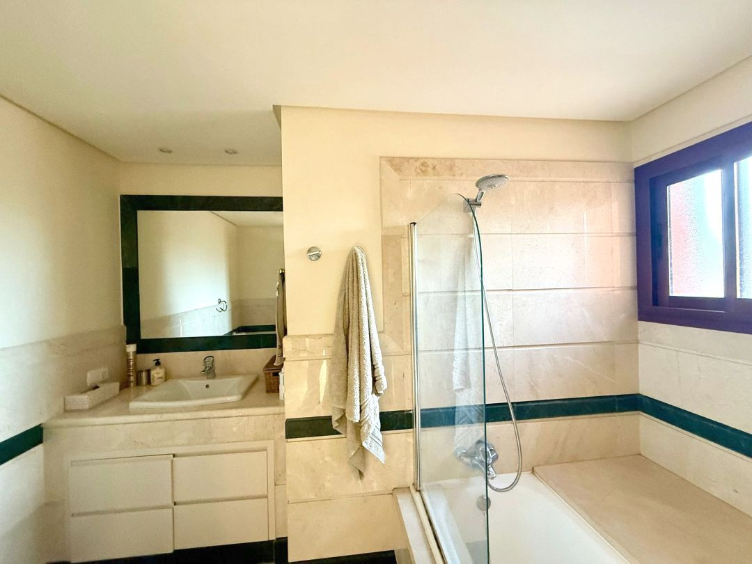 59352731769307fb01aaf18d64a879da - 20